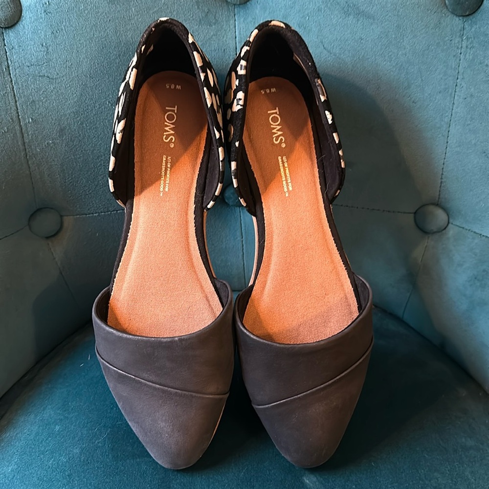 Tom’s Leopard D’Orsay Flats size 8.5